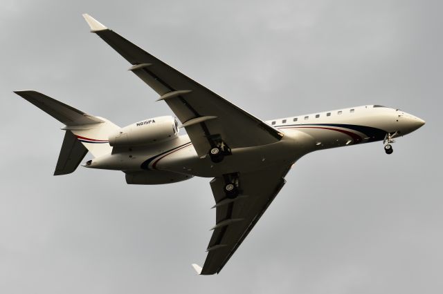 Bombardier Global 5000 (N815PA)