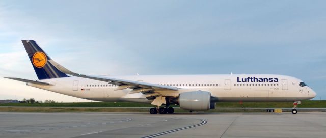 Airbus A350-900 (D-AIXB) - First day for regular A350-900 service by Lufthansa into CLT.br /br /3/31/19 