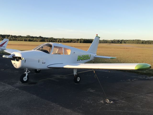 Piper Cherokee (N4293J) - on the flight line