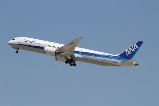 Boeing 787-9 Dreamliner (JA892A)