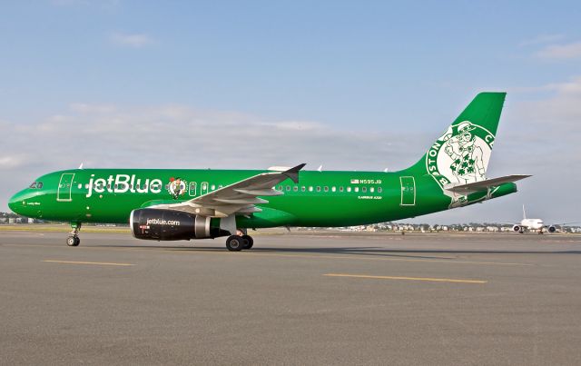 Airbus A320 (N595JB) - Lucky Blue - Boston Celtics Special livery Jetblue A320