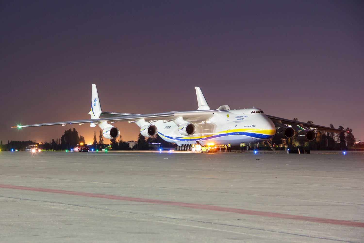 Antonov Antheus (UR-82060)