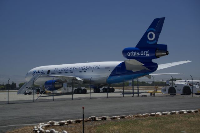 McDonnell Douglas DC-10 (N330AU)