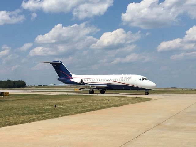 Douglas DC-9-10 (N192US) - Coming in on a very hot June afternoon.