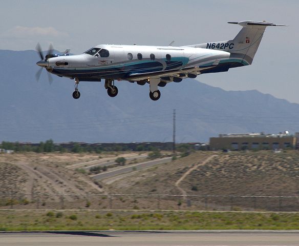 Pilatus PC-12 (N642PC)