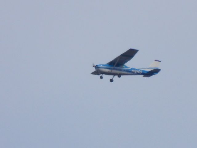 Cessna Skyhawk (N121GB) - BKG-br /10/16/22