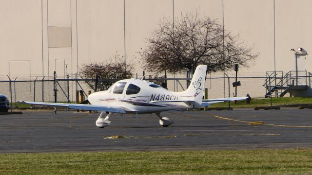 Cirrus SR-22 (N489CD)