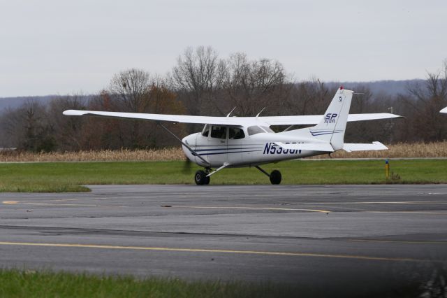 Cessna Skyhawk (N5338N)