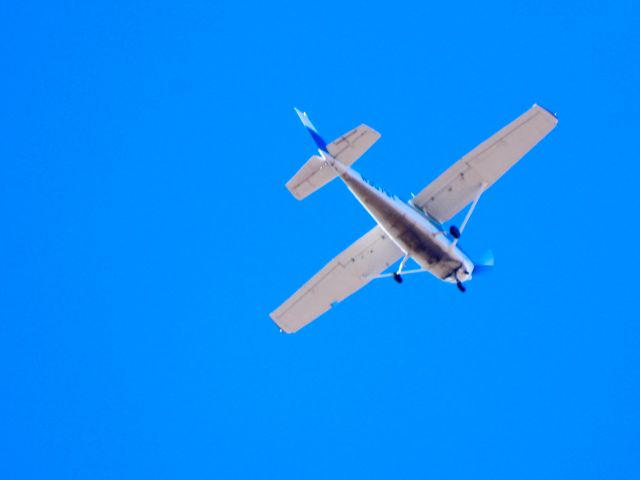 Cessna Skylane (N3579Y) - JDD-GPHbr /02/08/22
