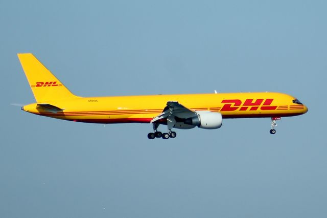 Boeing 757-200 (N605DL) - ATI operating for DHL and now in DHL colors, arriving from N. Covington, KY