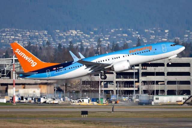 Boeing 737 MAX 8 (C-FIRN)