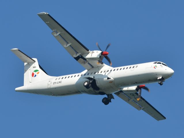 ATR ATR-72 (OY-LHC)