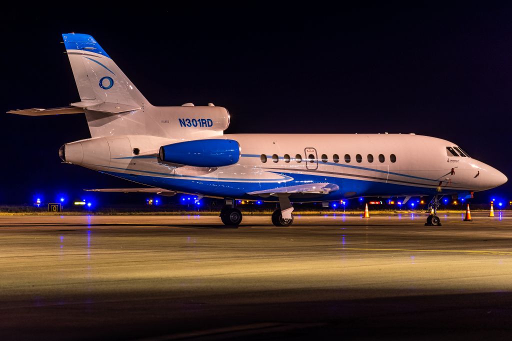 Dassault Falcon 900 (N301RD) - Dassault Falcon 900 resting at a stand late last night (5 August, 2021)