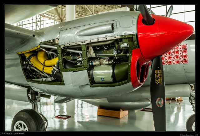 Lockheed P-38 Lightning —