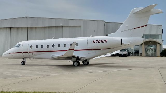 IAI Gulfstream G280 (N701CR) - N701CR, operating as EJM701, taxiing up after arrival from KENW. br /br /This aircraft is a 2018 Gulfstream G280, S/N 2168, and is operated by Executive Jet Management. 7/4/22.