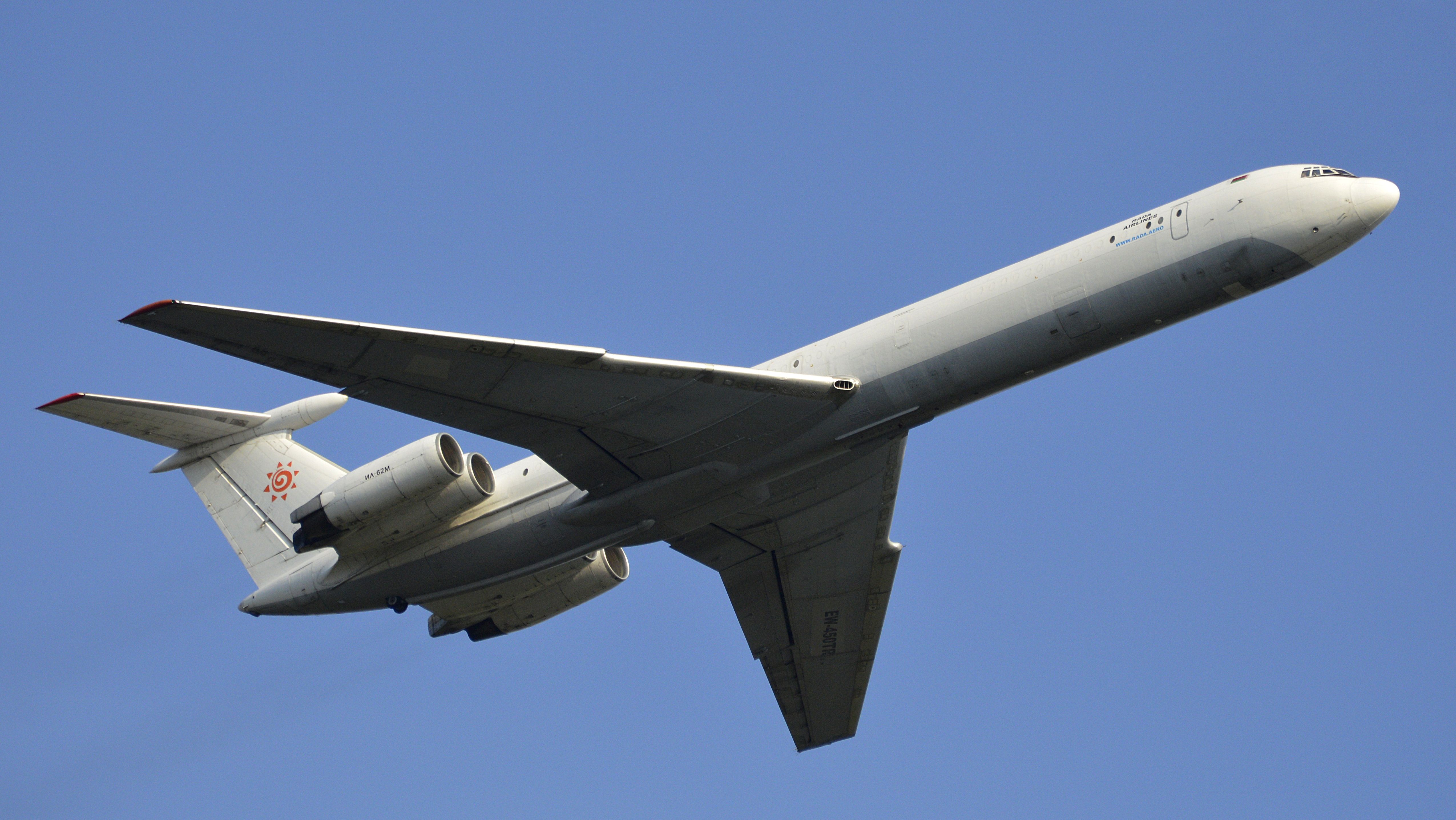 Ilyushin Il-62 (EW-450TR)