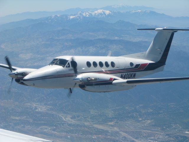 Beechcraft Super King Air 200 (N400KW)