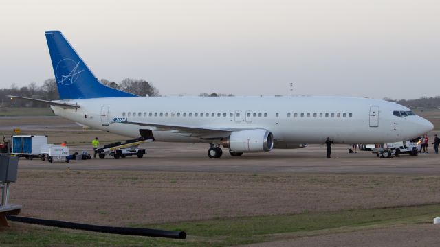 BOEING 737-400 (N803TJ) - Just landed from College Station with Texas A&M onboard to play Ole Miss.