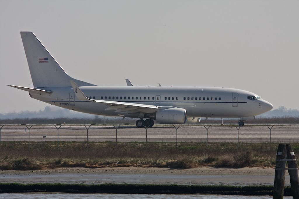 N20203 — - MUC US-Airforce C-40 20203 at VENICE AIRPORT