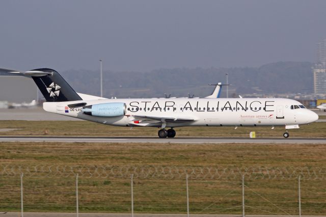 Fokker 100 (OE-LVG) - "Star Alliance" livery