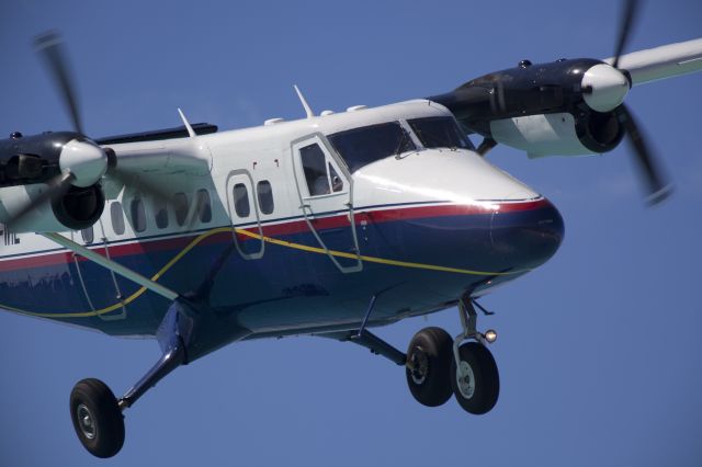 De Havilland Canada Twin Otter (PJ-WIL)