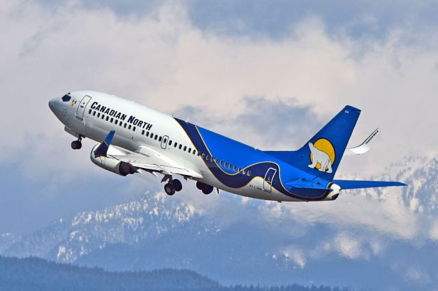 BOEING 737-300 (C-GICN)