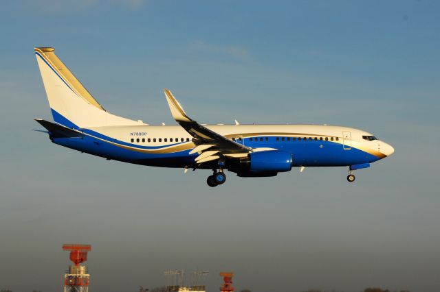 Boeing 737-700 (N788DP) - Dublin Airport, 30th November 2016