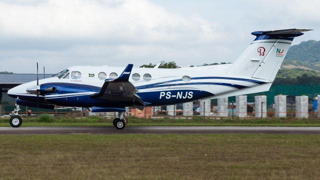Beechcraft Super King Air 200 (PS-NJS)