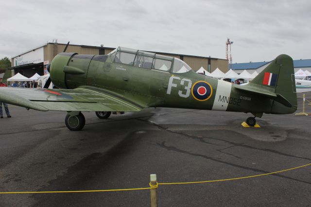 C-GBQB — - Spectacle aérien Aéroport des cantons de Bromont CZBM QC 16-08-2014 CFF Mk4 Harvard