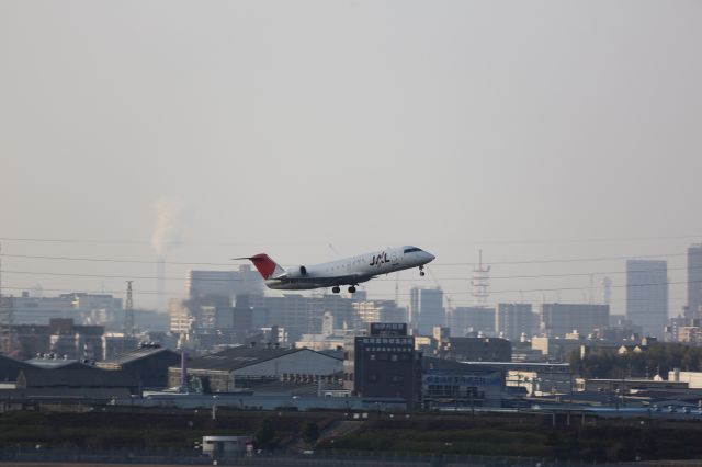 Canadair Regional Jet CRJ-200 (JA206J)