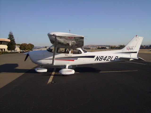 Cessna Skyhawk (N842LP)