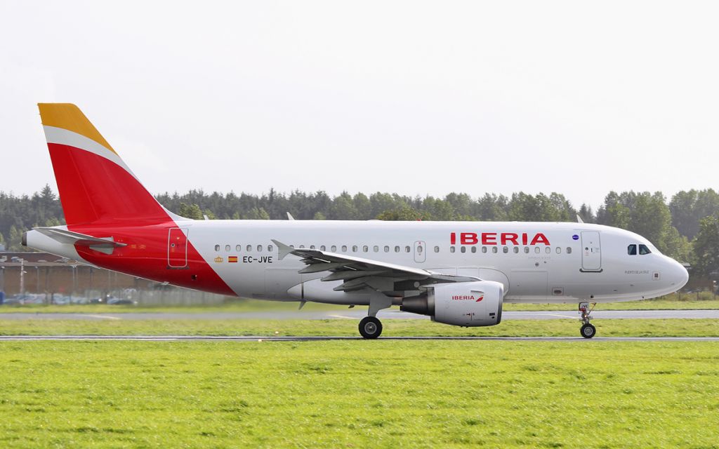 Airbus A319 (EC-JVE) - iberia (ex-vueling) a319 ec-jve after painting by eirtech aviation dep shannon 29/9/16.
