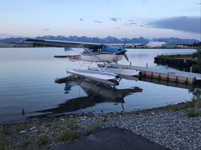 Cessna 206 Stationair (N8065Z) - Cessna 206 on Aerocets at Anchorage Lake Hood.