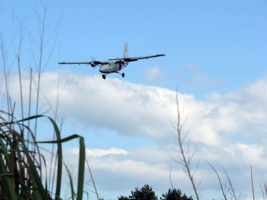 De Havilland Canada Twin Otter (N190KM)