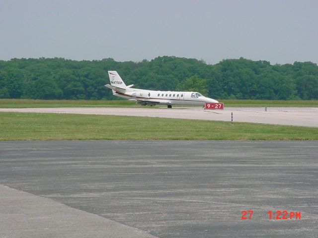 Cessna Citation V (N470DP) - Taxiing off of rwy 09 on 5/27/10
