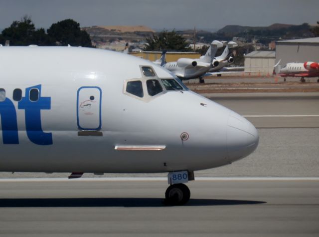 McDonnell Douglas MD-83 (N880GA)