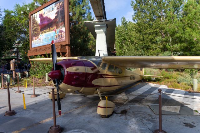 Cessna 190 (N515GP) - Disney's California Adventure