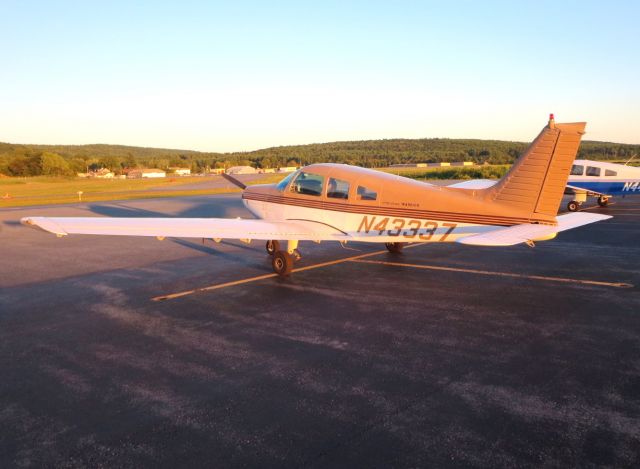 Piper Cherokee (N43337)