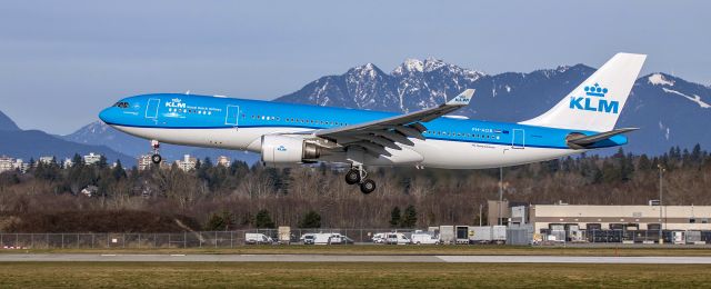 Airbus A330-200 (PH-AOB) - KLM Airbus A330 arriving at YVR Airport - Vancouver as KLM681 01/22/22