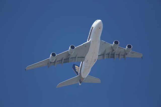 Airbus A380-800 (9V-SKF)