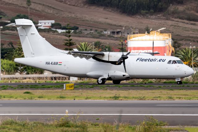 Aerospatiale ATR-42-300 (HA-KAM)