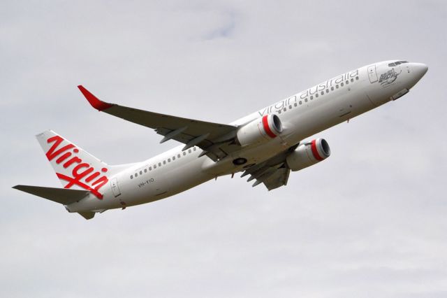 Boeing 737-800 (VH-YIO) - Getting airborne off runway 23. Friday 5th October 2012.