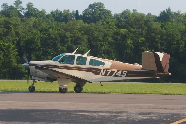 Beechcraft 35 Bonanza (M774S)