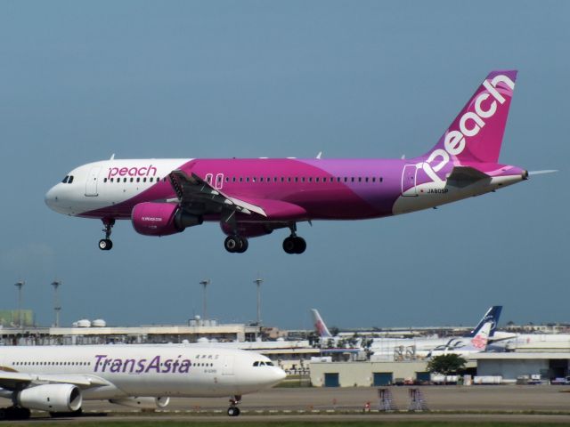 Airbus A320 (JA805P) - Peach Aviation