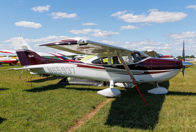 Cessna Skylane (N65937)