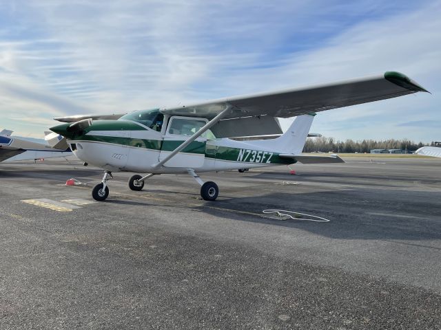 Cessna Skylane (N735FZ)