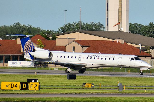 Embraer ERJ-145 (N27152) - Commutair (dba United Express) arriving into Buffalo (BUF) from Washington DC (IAD) on June 11th 2020