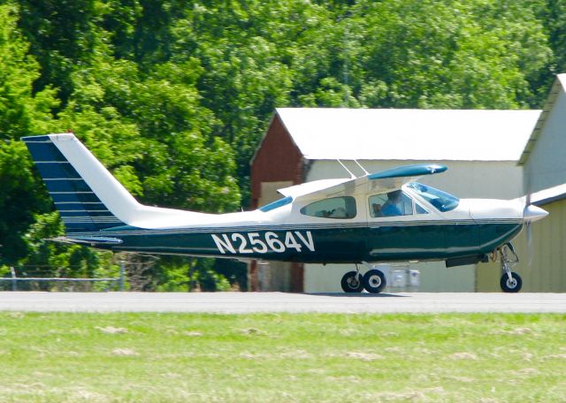 Cessna 177RG Cardinal RG (N2564V) - At Downtown Shreveport.