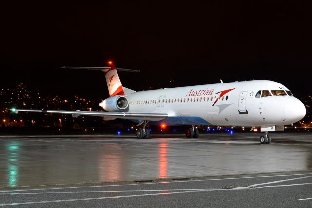 Fokker 100 (OE-LVC)