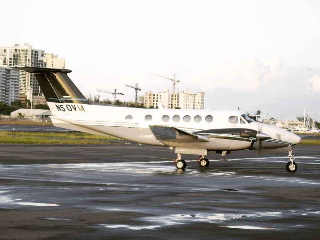 Beechcraft Super King Air 200 (N50VM)